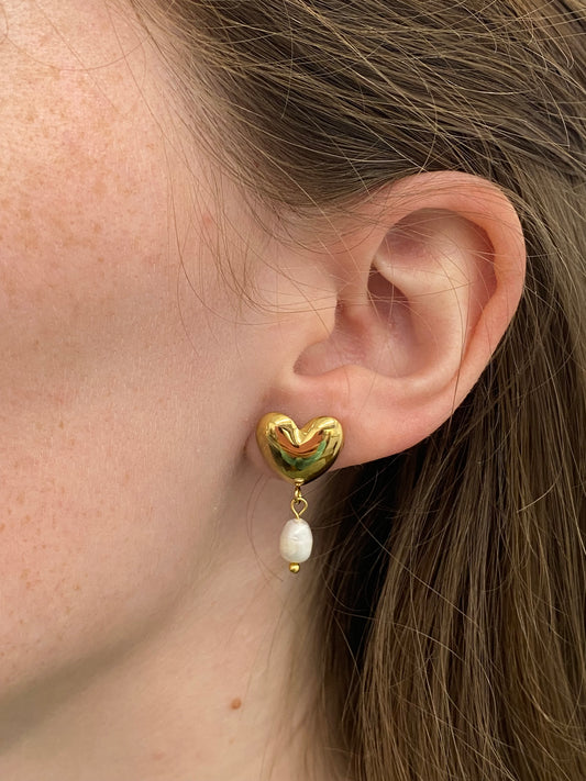 Haven Heart and Pearl Dangle Earrings - Gold