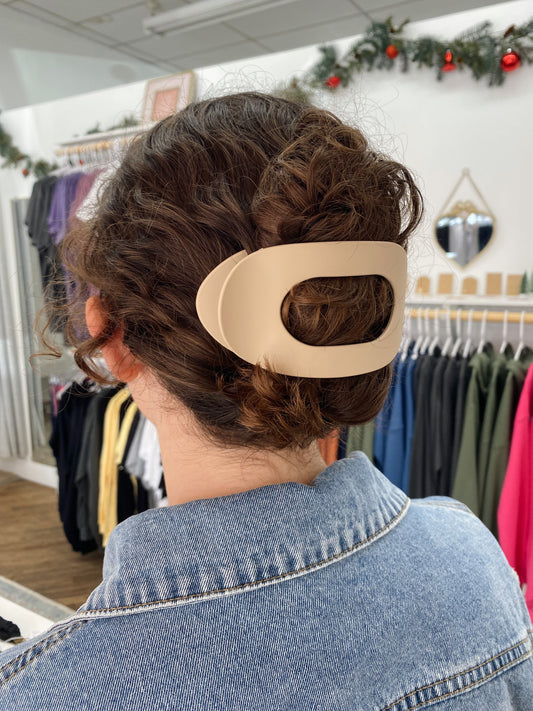 Braiden Flat Claw Clip - Light Tan