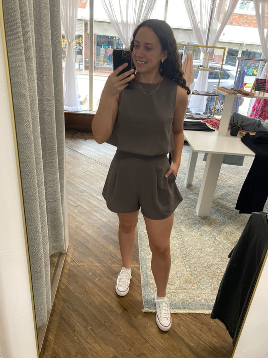 Lanie Dress Shorts - Mocha Grey