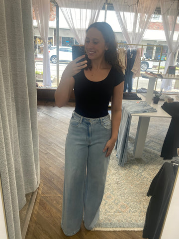 Naomi High Rise Wide Leg Jean - Light Wash