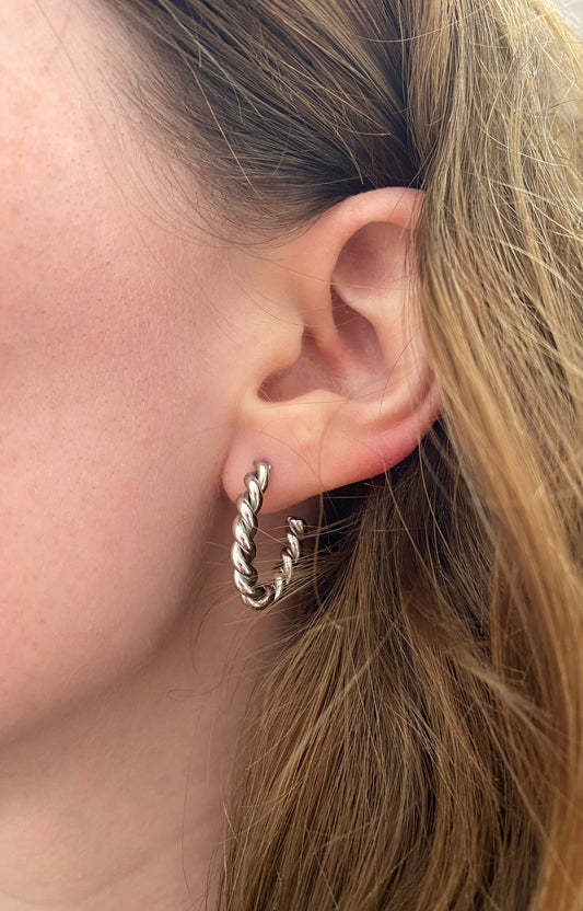 Mia Twisted Hoops - Silver